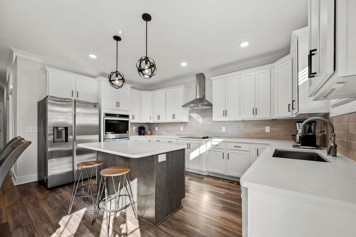 Property Photo:  120 Watermill Ln  TN 37087 