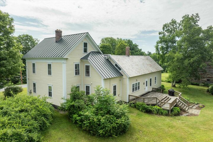 Property Photo:  185 Crown Point Road  VT 05156 