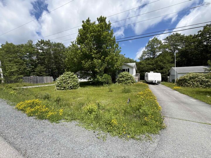 115 Dawson Heights — photo 1