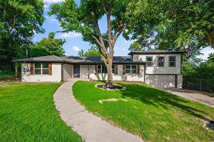 Property Photo: 3824 S Timberline Drive TX 76119