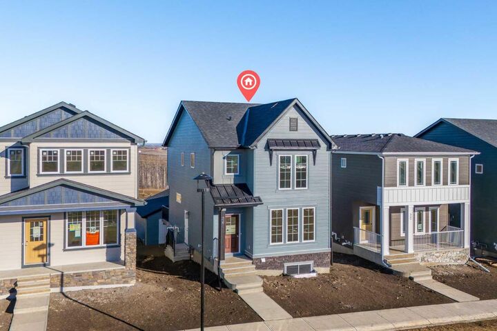 Property Photo: 26 Versant Path SW AB T2Y 0Z4