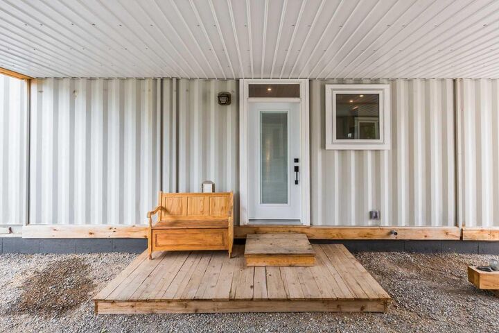 Property Photo: 11333 20 Avenue AB T0K 0E0