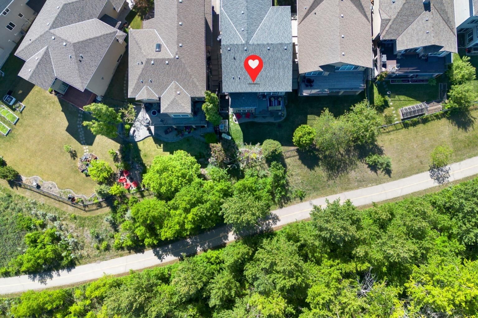 Property Photo:  382 Tuscany Ravine Road NW  AB T3L 3A9 
