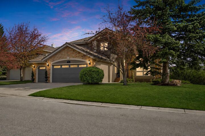 Property Photo: 1504 Evergreen Hill SW AB T2Y 2V8