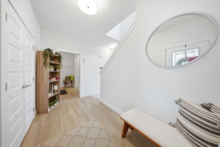 Property Photo:  1448 Bayview Point SW  AB T4B 5K2 