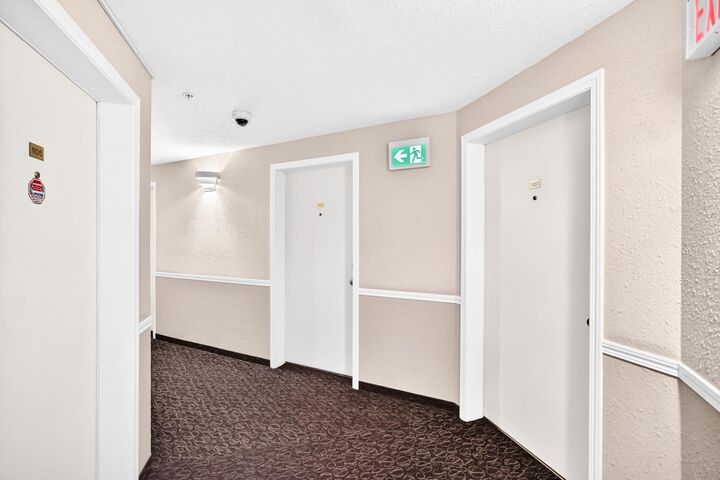 Property Photo:  6224 17 Avenue 1107  AB T2A 7X8 