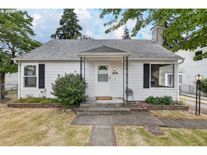 Property Photo:  2803 P St  WA 98663 