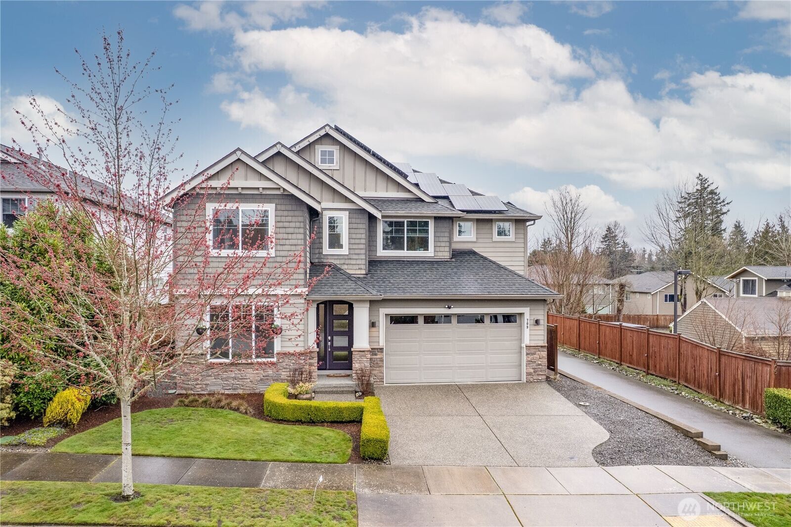 Property Photo: 709 153rd Place SW WA 98087