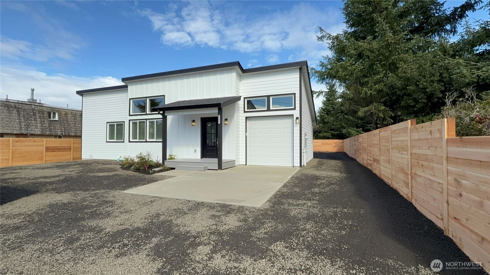 Property Photo:  955  Tonquin Avenue SW  WA 98569 