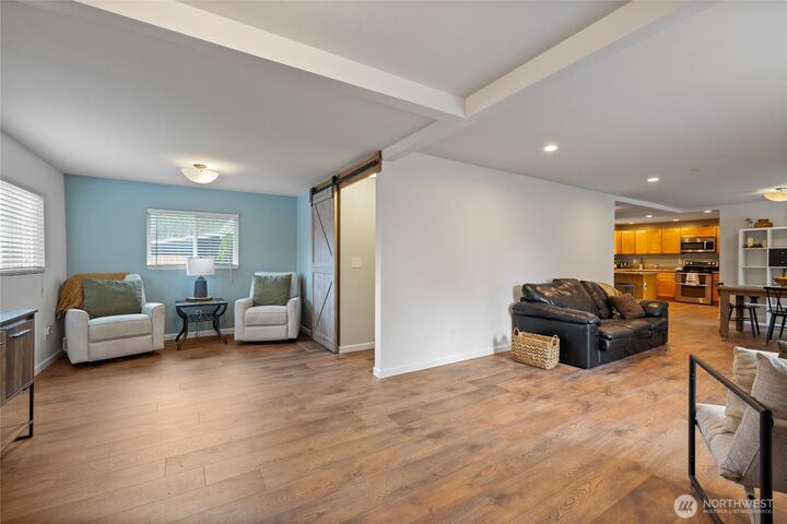 Property Photo:  5606  Vickery Avenue E  WA 98443 