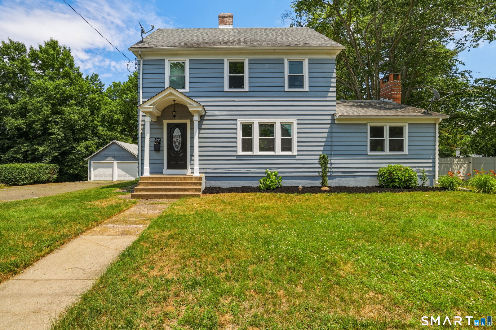 Property Photo:  572 Forbes Street  CT 06118 