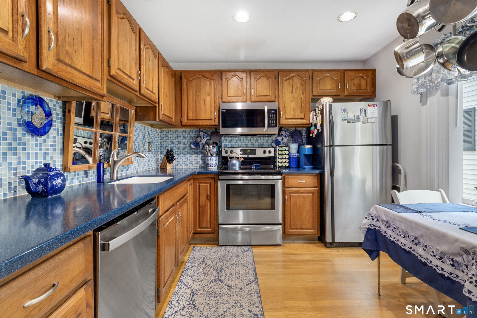 Property Photo:  8 Belmont Lane 8  CT 06810 