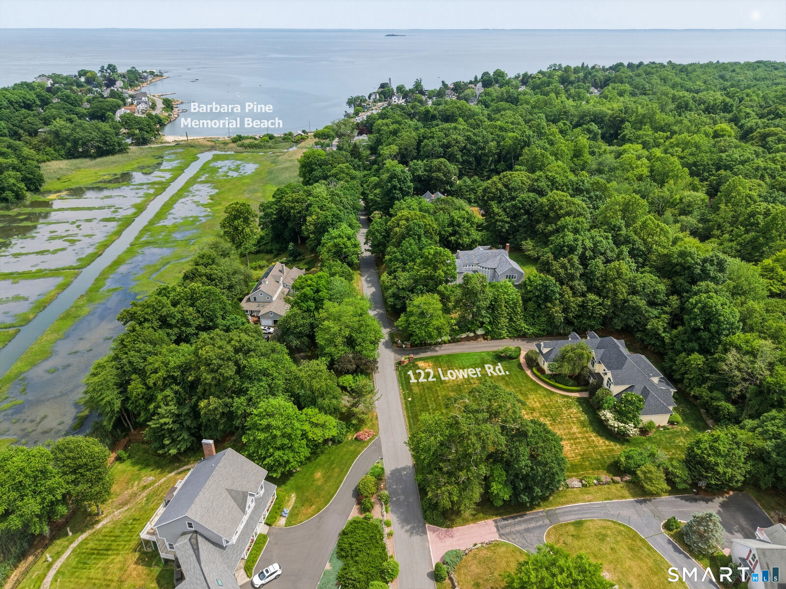 Property Photo:  122 Lower Road  CT 06437 