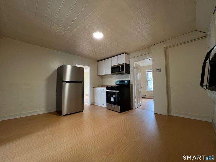 Property Photo:  62 North Leonard Street  CT 06708 