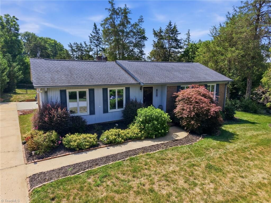 Property Photo:  1802 Norwich Drive  NC 27410 