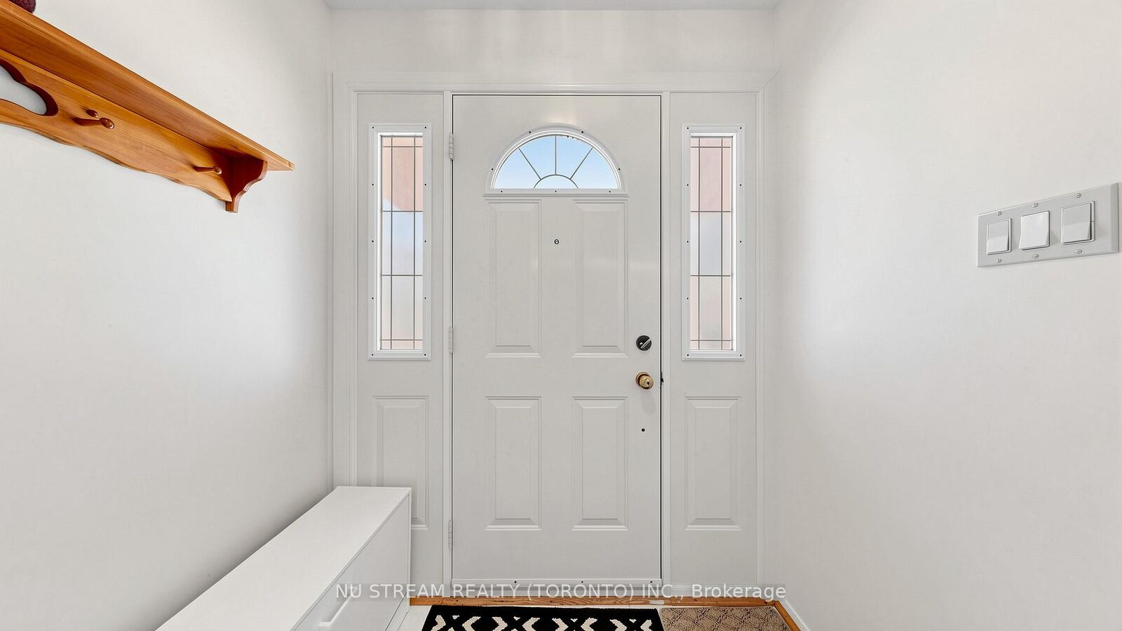 Property Photo:  86 Brian Drive  ON M2J 3Y5 