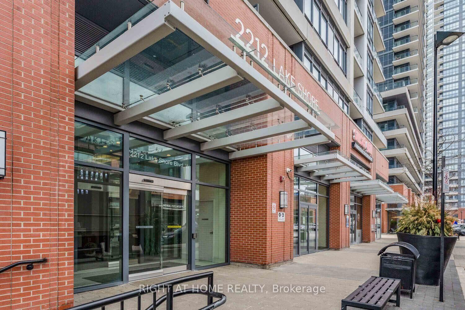 Property Photo:  2212 Lake Shore Boulevard W 2806  ON M8V 0C2 