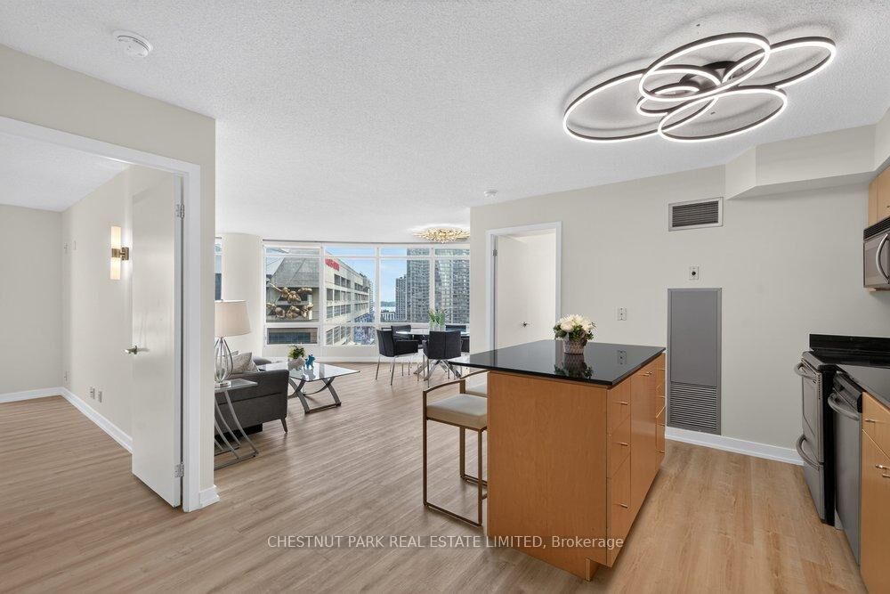 Property Photo:  361 Front Street W 1105  ON M5V 3R5 