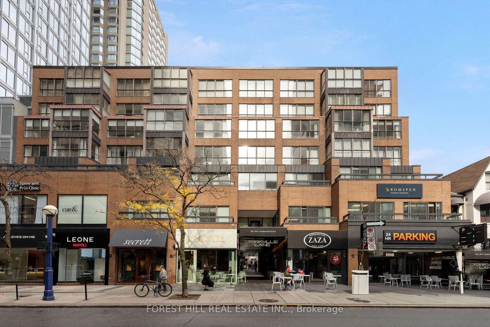 Property Photo: 164 Cumberland Street 404 ON M5R 1A8