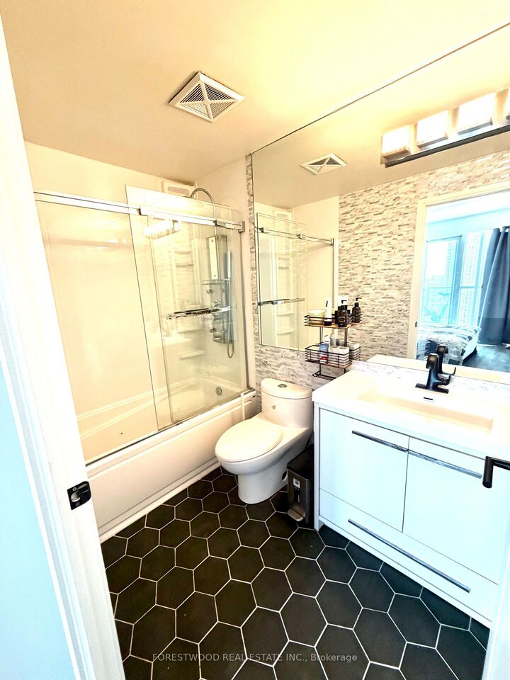 Property Photo: 60 Absolute Avenue 2402 ON L4Z 0A9