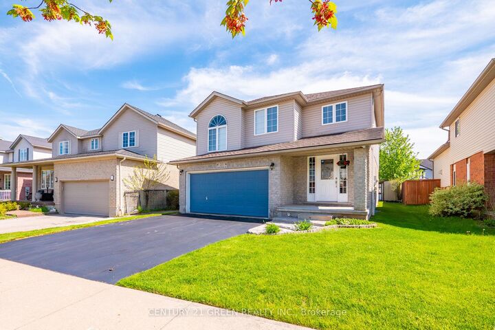 Property Photo:  21 Hawkswood Drive  ON N2K 4J6 