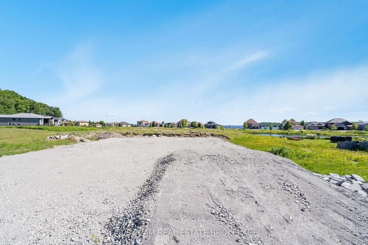 Property Photo:  601 Taylor Drive  ON L4R 5L9 