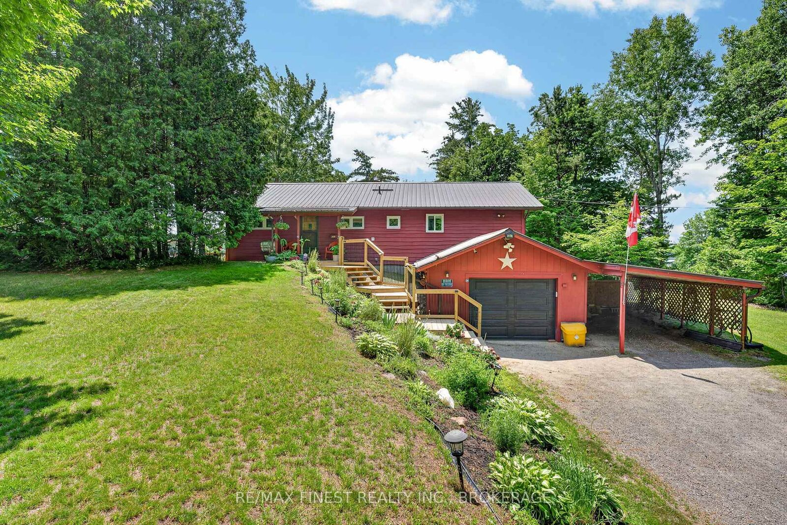Property Photo:  1067 Island View Lane E  ON K0H 2K0 