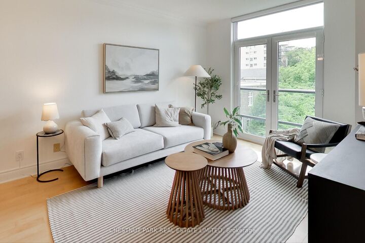 Property Photo: 10 Delisle Avenue 414 ON M4V 3C6
