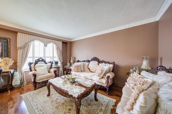 Property Photo:  11 Danilack Court  ON M1V 4L8 