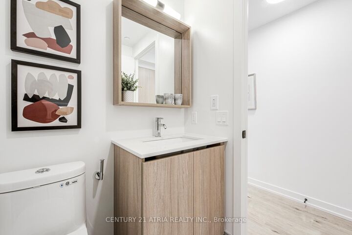 Property Photo:  35 Parliament Street 1813  ON M5A 0Z5 