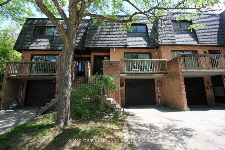 Property Photo:  72 Ashglen Way 16  ON L3R 3A7 
