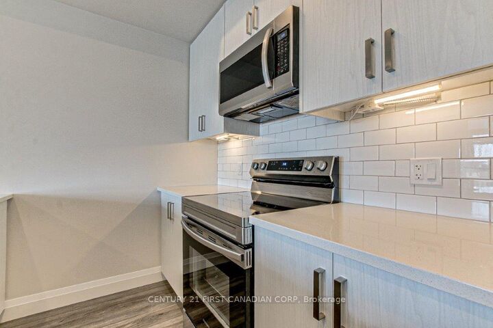 Property Photo: 200 Callaway Road 203 ON N6G 3X6