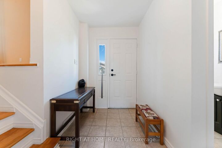 Property Photo: 2221 Circle Place ON K1G 3E2