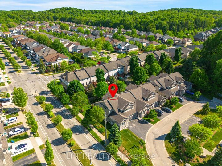 Photo de la propriété:  795 Laurelwood Drive 13  ON N2V 0A3 
