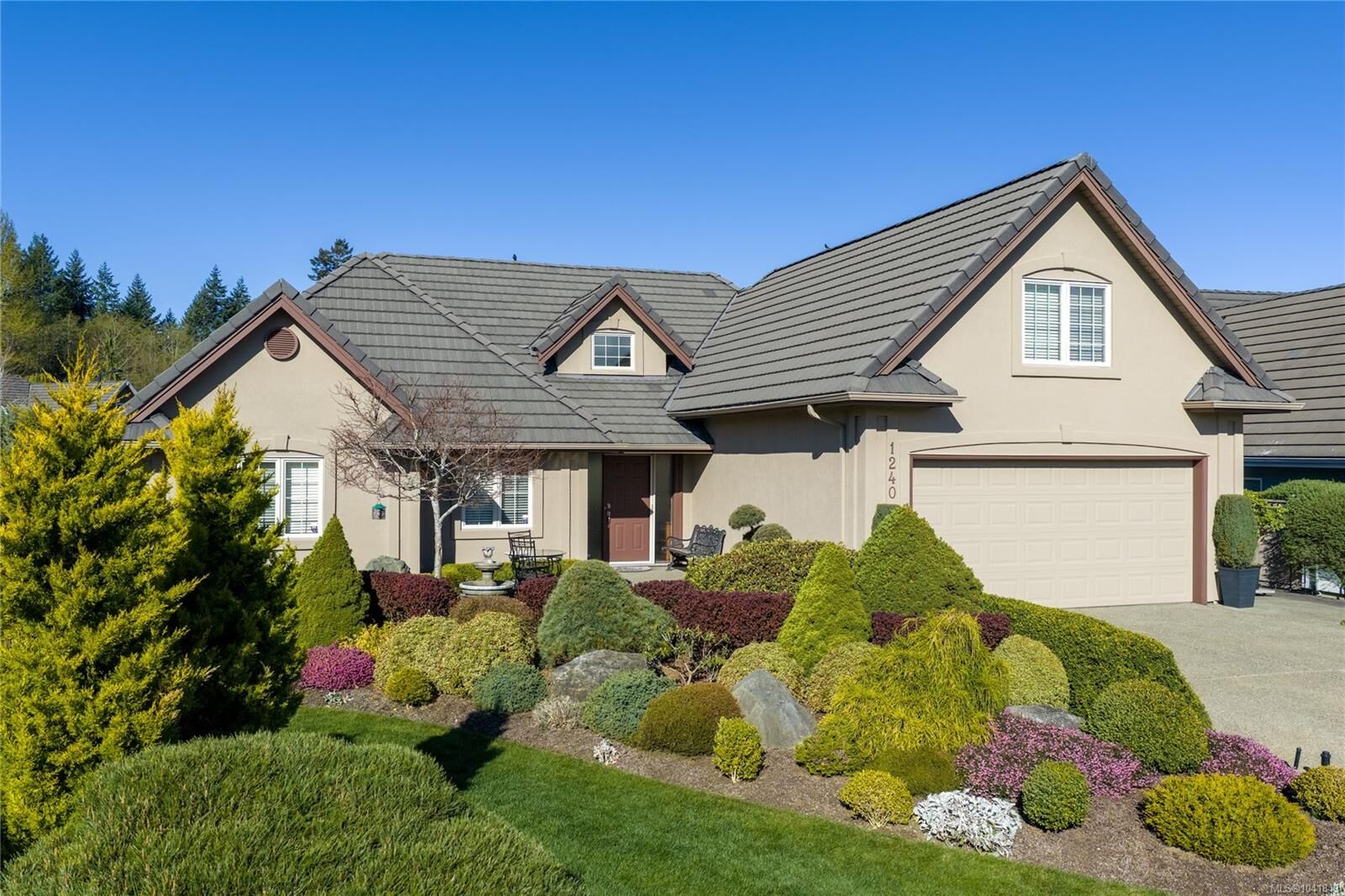 Property Photo:  1240 Prestwick Pl  BC V9P 2W2 