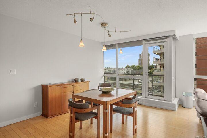 Property Photo:  732 Cormorant St #605  BC V8W 1P8 