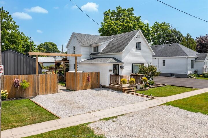 31 Forhan Street — photo 1