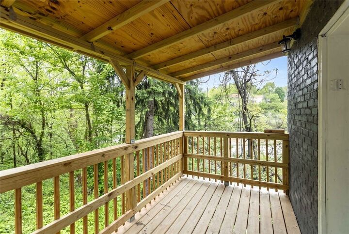 Property Photo:  1320 Pioneer Ave  PA 15226 
