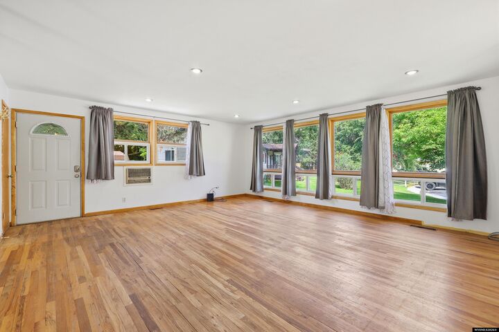 Property Photo:  12 Frontier Court  WY 82637 