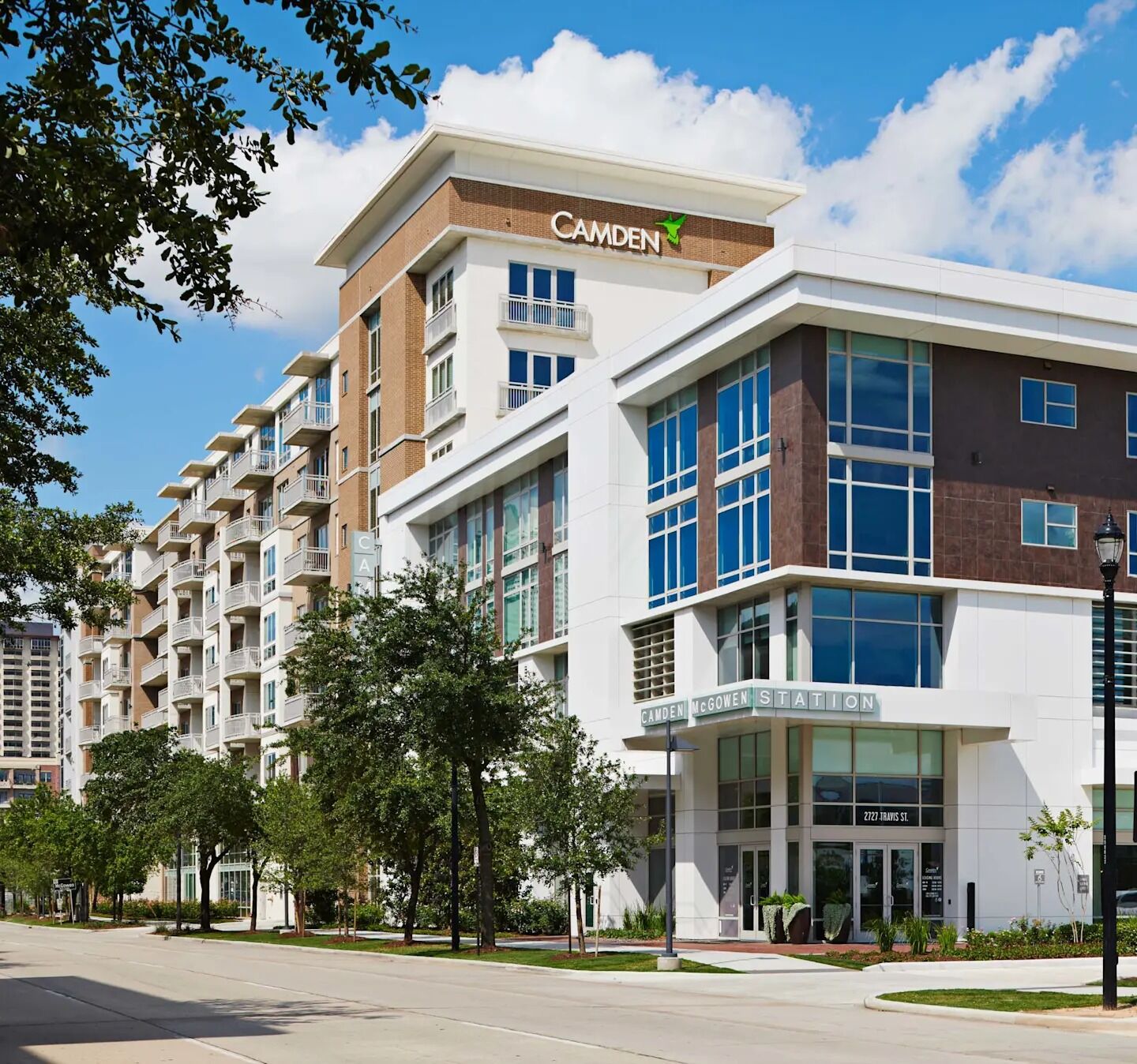Property Photo: 2727 Travis Street 411 TX 77006