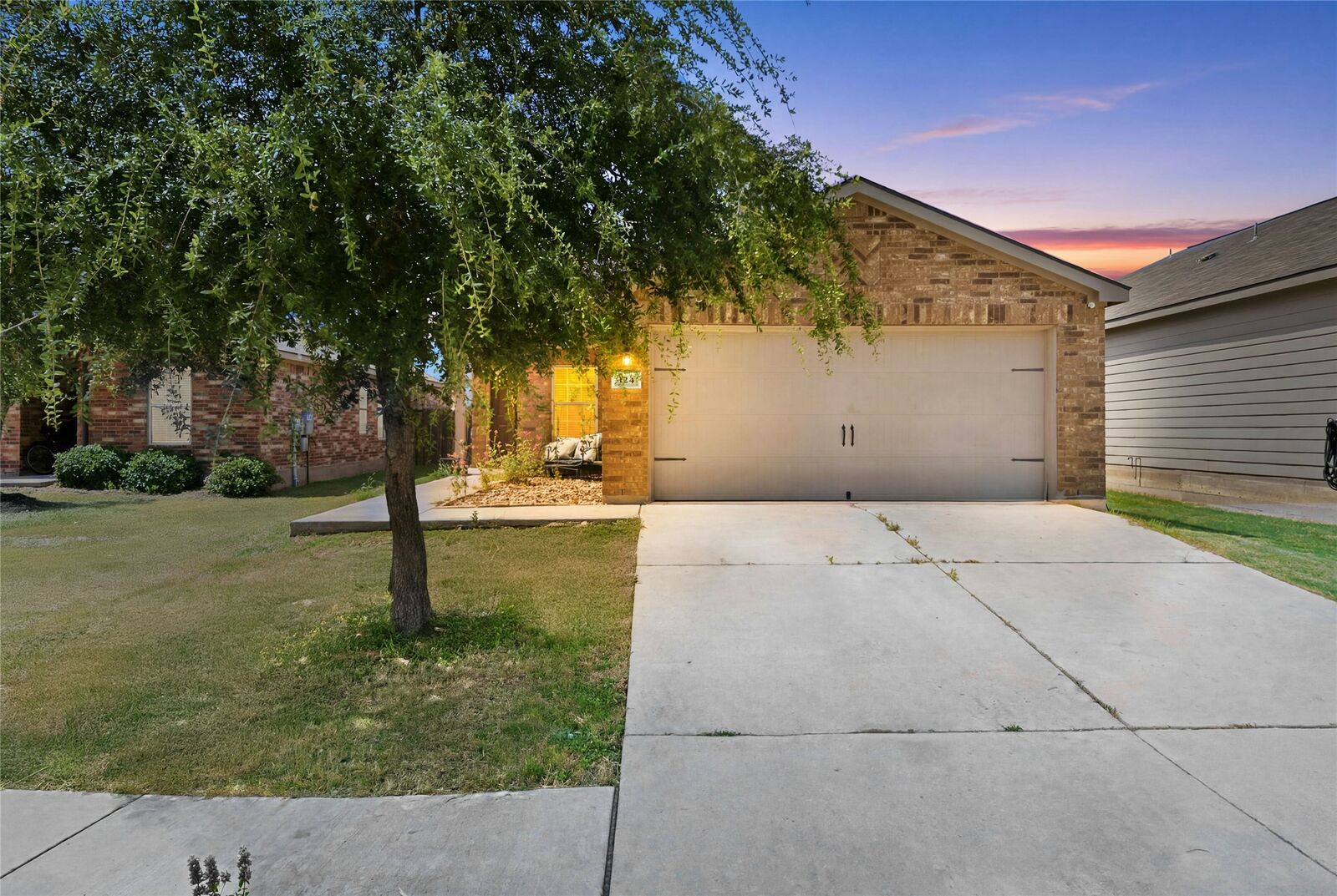 Property Photo:  124 Continental Avenue  TX 78642 