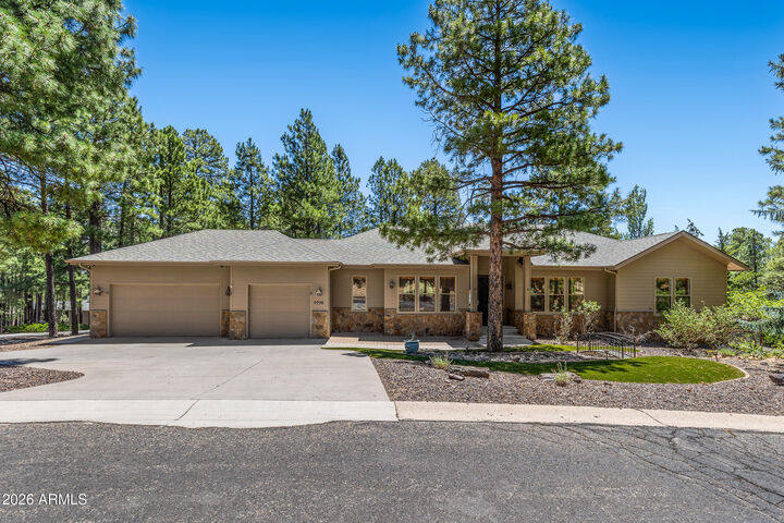 Property Photo: 1770 N Slippery Rock Road AZ 86004