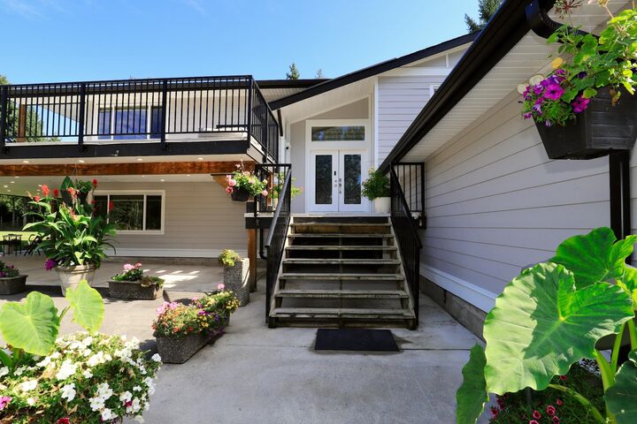 Property Photo: 24325 116 Avenue BC V4R 1L8