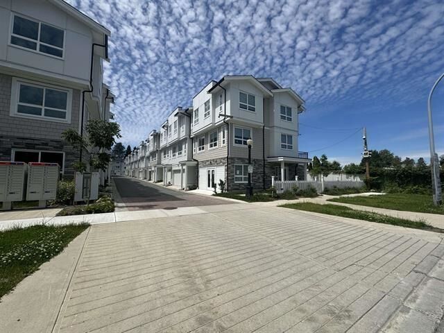 Property Photo: 8181 135A Street 27 BC V3W 3N8