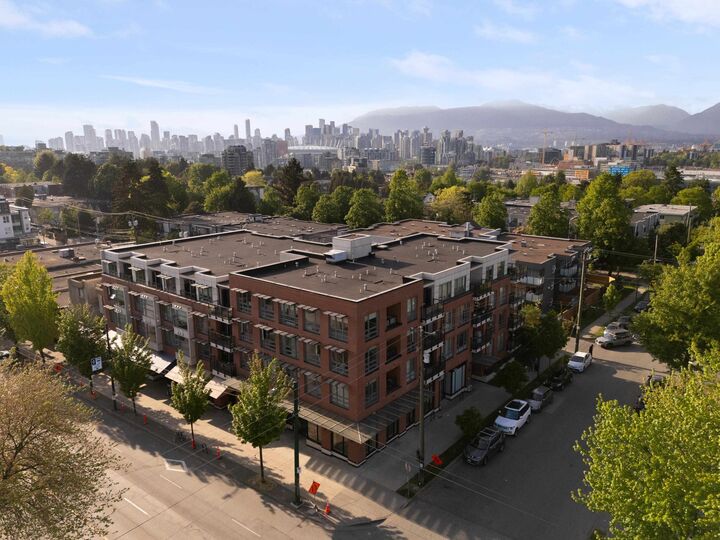 2477 Carolina Street 309 — photo 1