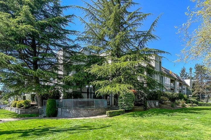 2925 Glen Drive 107 — photo 1