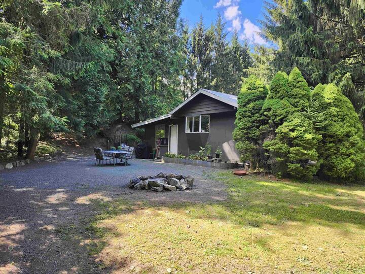Property Photo: 10821 N Popkum Road BC V0X 1X1