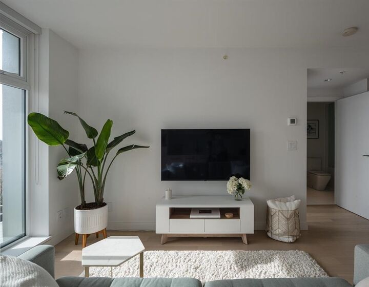 Property Photo:  2221 E 30th Avenue 903  BC V5N 0G6 