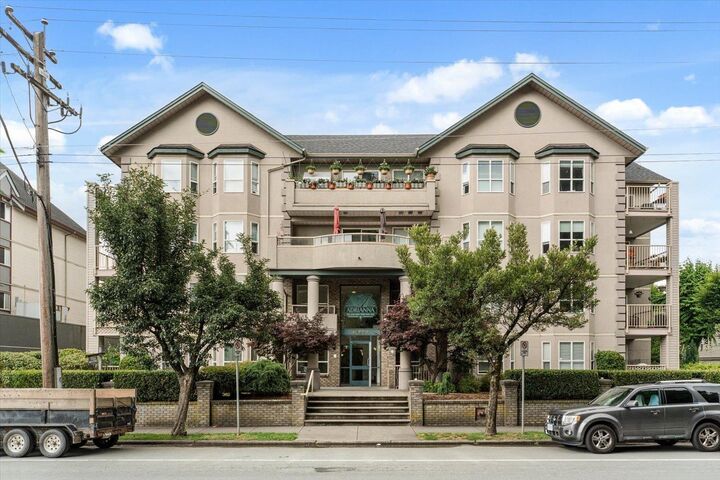46693 Yale Road 213 — photo 1