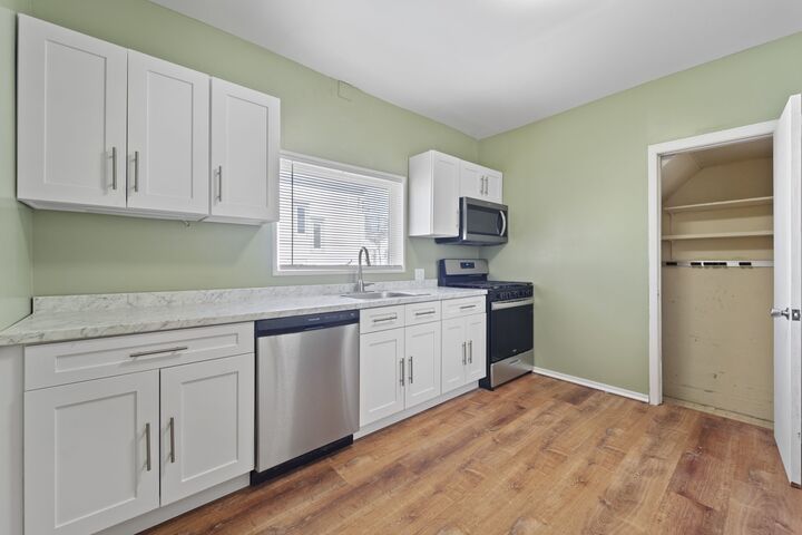 Property Photo:  45 Cleveland Avenue  NY 13905 